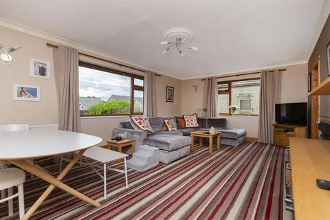 Valley View Ambler Thorn, Queensbury, Bradford, BD13 2DP