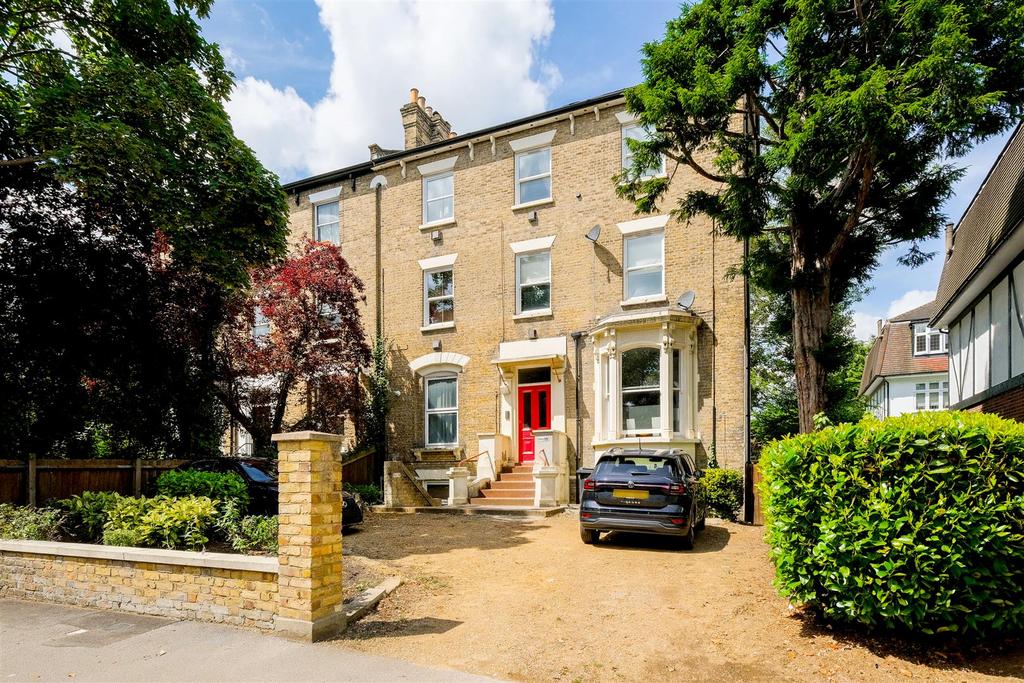 Hermon Hill, Wanstead 1 bed flat for sale £318,000