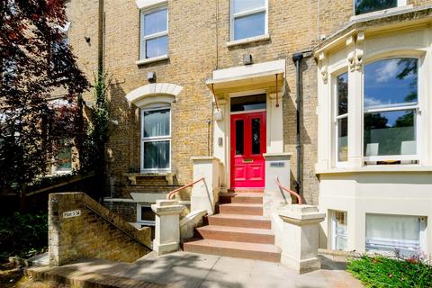 1 bedroom flat for sale, Hermon Hill, Wanstead