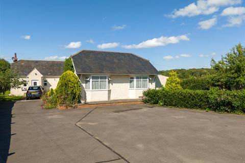 4 bedroom detached bungalow for sale, Bicester Road, Kingswood HP18