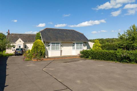 4 bedroom detached bungalow for sale, Bicester Road, Aylesbury HP18
