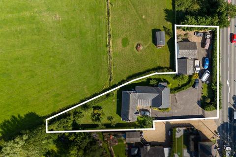 4 bedroom detached bungalow for sale, Bicester Road, Aylesbury HP18