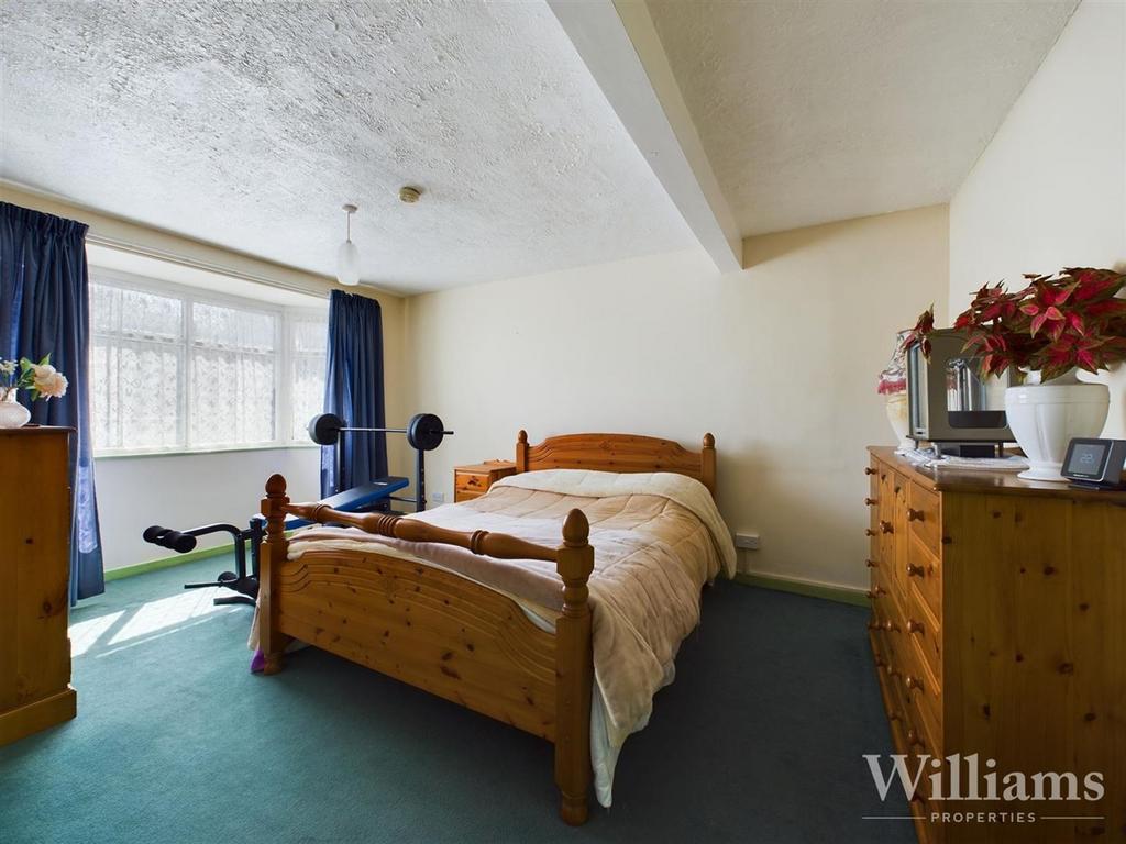 CAM02861 G0-PR0209-STILL014.jpg