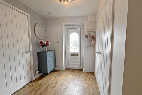 29 Templars Close, Greetland, Halifax, HX4 8QE