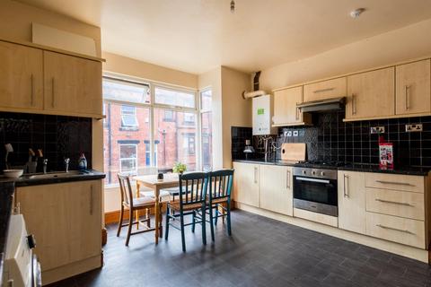 62 Manor Drive, Headingley, Leeds, LS6 1DD