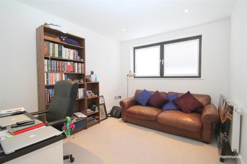 2 bedroom apartment to rent, Bow Common Lane, London