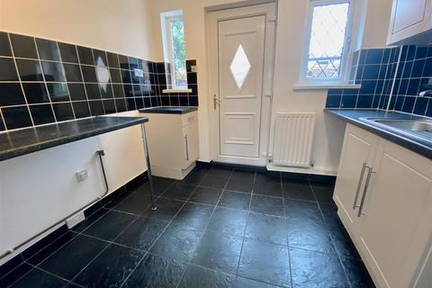21 Almond Crescent, Gateshead, NE8 2TE