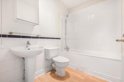 1 bedroom apartment to rent, St. John's Hill, London SW11