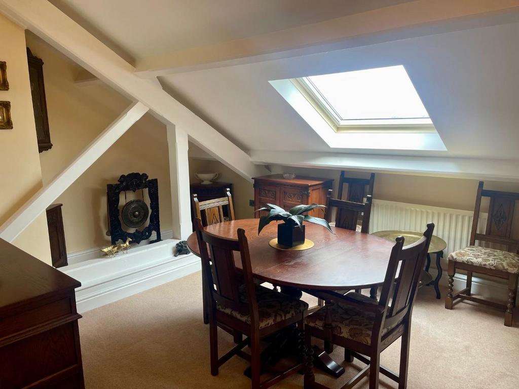 Living Room &amp; Dining Room