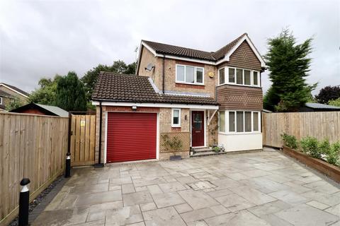 4 bedroom detached house for sale, Orchard Court, Market Weighton, York