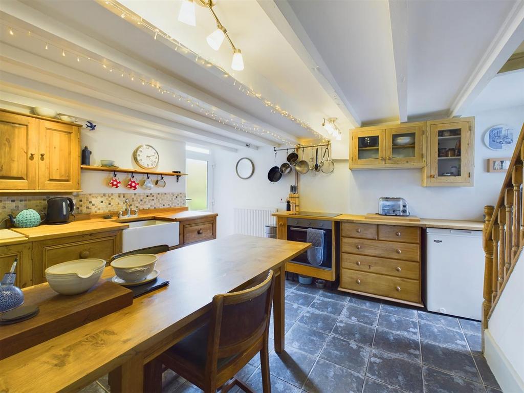 Back Lane, Warslow, Nr Buxton 2 bed terraced house - £275,000
