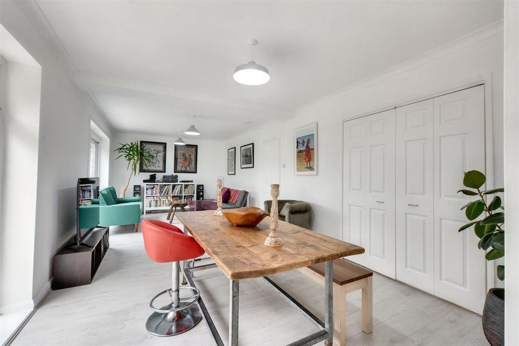 Open Plan Living/Dining Area