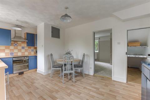 9 Beech Row, Hildersham, Cambridge, CB21 6BT