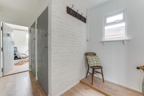 9 Beech Row, Hildersham, Cambridge, CB21 6BT