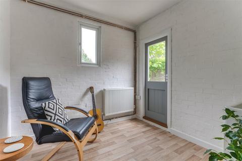 9 Beech Row, Hildersham, Cambridge, CB21 6BT