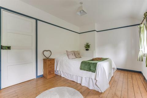 9 Beech Row, Hildersham, Cambridge, CB21 6BT
