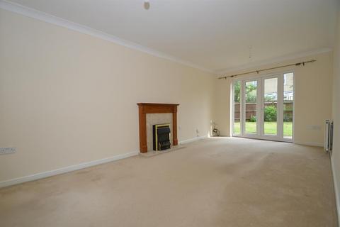 71 Brooke Grove, Ely, CB6 3WT