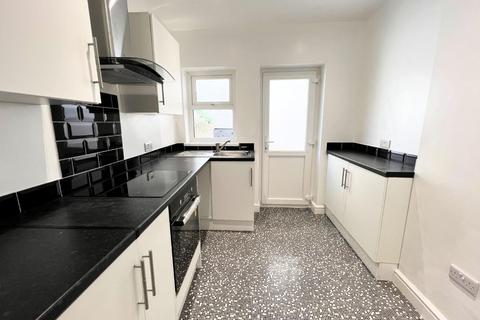 2 bedroom end of terrace house for sale, Cumnock Place, Splott, Cardiff