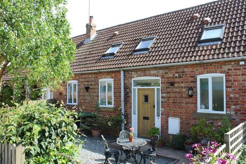 3 bedroom terraced house for sale, Manor Farm Court, Huggate