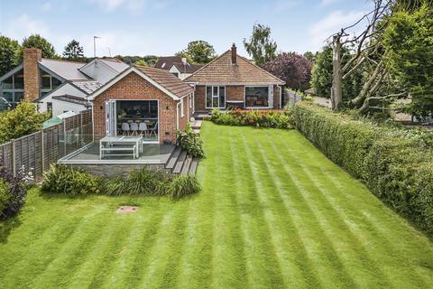 4 bedroom detached bungalow for sale, Centre Drive, Newmarket CB8