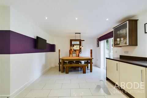 35 Bridgewater Road, Burton-on-trent, DE14 2GD