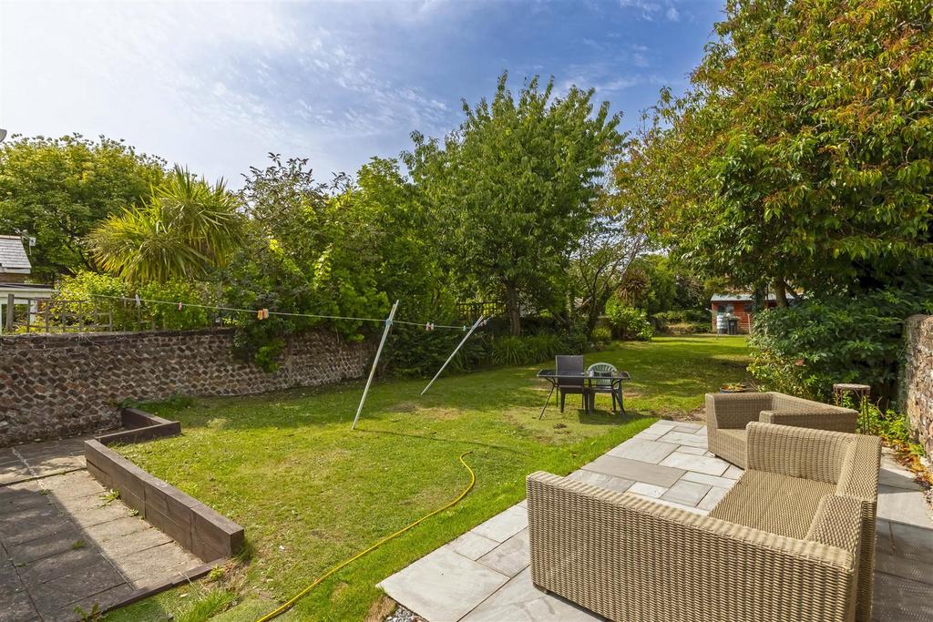 31 Chesswood Rd 35.JPG