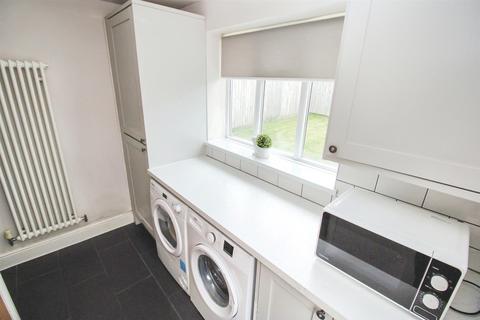 40 Waltham Close, Corby, NN17 2YF