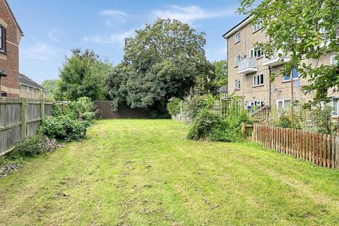 2 bedroom maisonette for sale, Wilson Close, Cambridge CB4