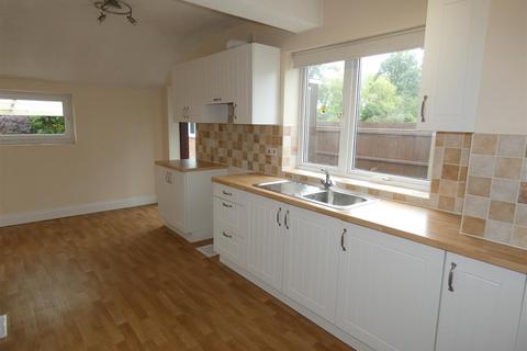 3 bedroom semi-detached house to rent, Folly Road, Mildenhall IP28