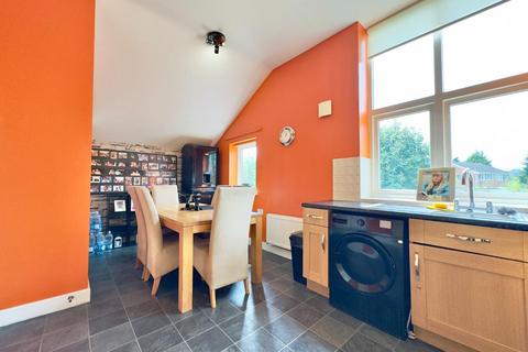 38 Cross Lane, Royston, Barnsley, S71 4AT