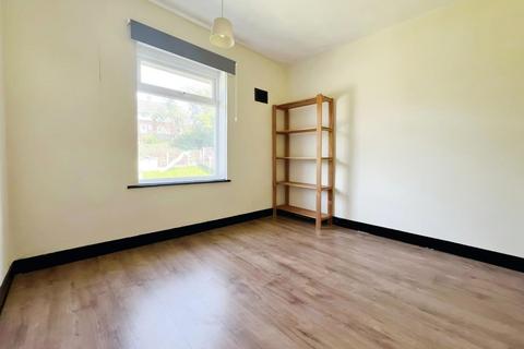 95 Doe Royd Crescent, Sheffield, S5 8GD