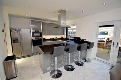 31 Derrick Road, Bristol, BS15 8DS
