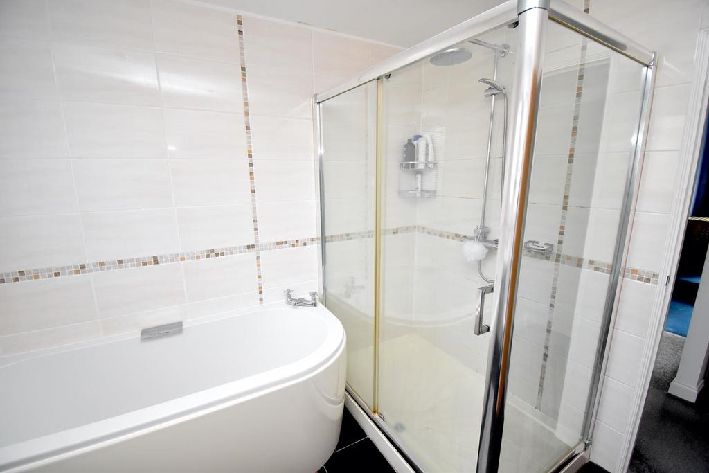 Fitted Four Piece Bathroom Suite