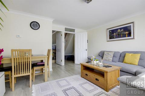 3 bedroom apartment for sale, Oxford Gardens, London