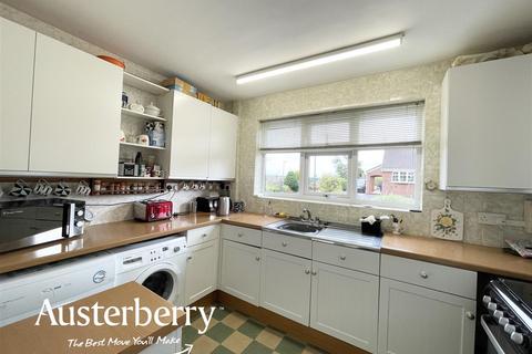 2 bedroom semi-detached bungalow for sale, Heathcote Rise, Stoke-On-Trent ST3