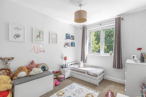 2 bedroom flat for sale, Upper Richmond Road, Putney, SW15