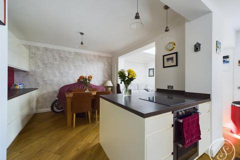 4 bedroom semi-detached house for sale, Main Street, Scholes, Leeds