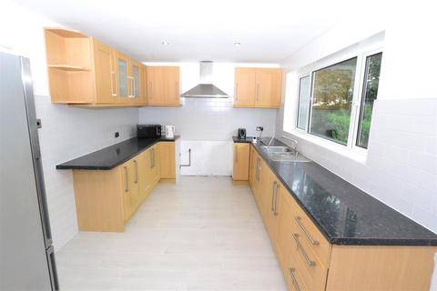 4 bedroom detached house for sale, Lowfield Road, Caversham, Reading, RG4 6NL