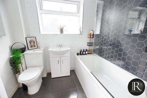 40 Durham Drive, Rugeley, WS15 1LD