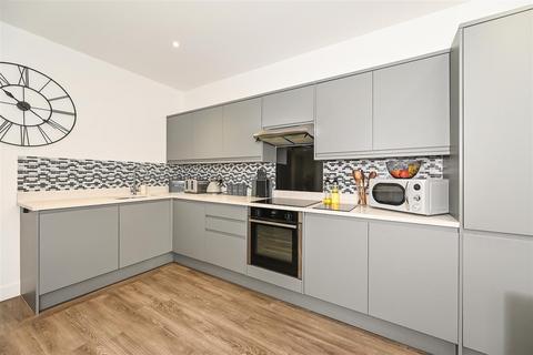 2 bedroom apartment for sale, Southgate, Chichester