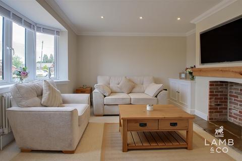 Woodview Clacton Road, Weeley Heath, Clacton-on-sea, CO16 9ED