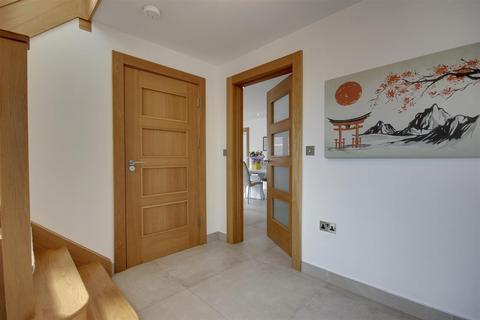 4 bedroom detached house for sale, Southwood Road, Cottingham