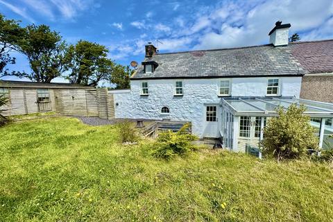 3 bedroom semi-detached house for sale, Bryncroes, Pwllheli