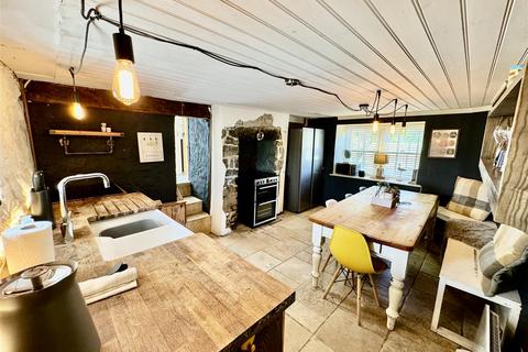 3 bedroom semi-detached house for sale, Bryncroes, Pwllheli