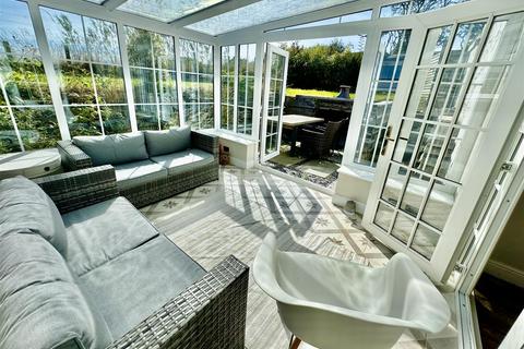 3 bedroom semi-detached house for sale, Bryncroes, Pwllheli