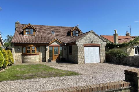 3 bedroom detached house for sale, Hanthorpe, Nr Bourne, Lincolnshire