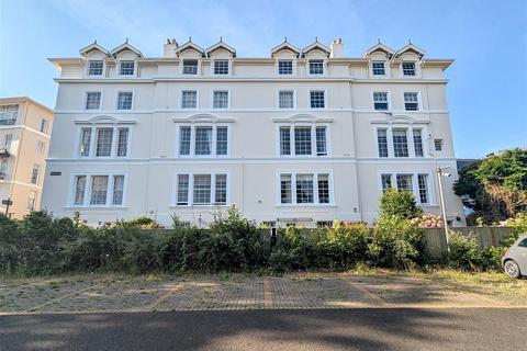 1 bedroom flat for sale, St. Thomas Street, Ryde, PO33 2PB