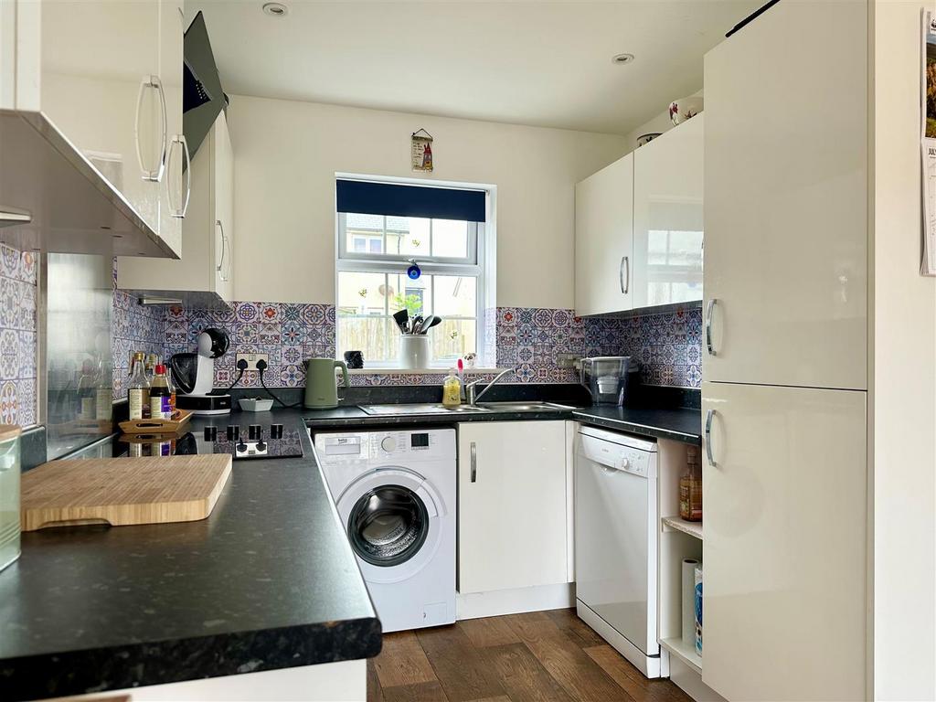 Kitchen 3.jpg