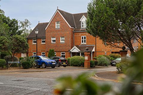 2 bedroom apartment for sale, Fitzroy Place, Reigate