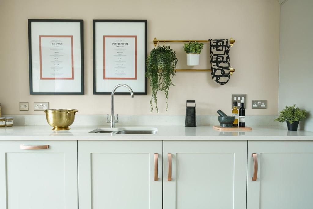 Ample worktop space for cooking